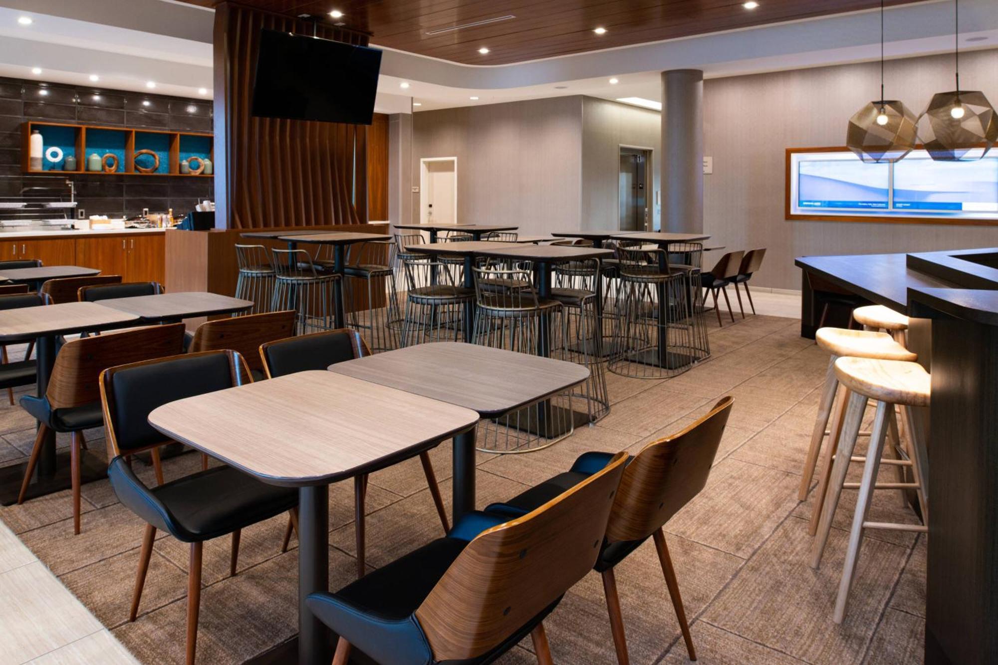 Springhill Suites By Marriott Kansas City Northeast Exterior foto