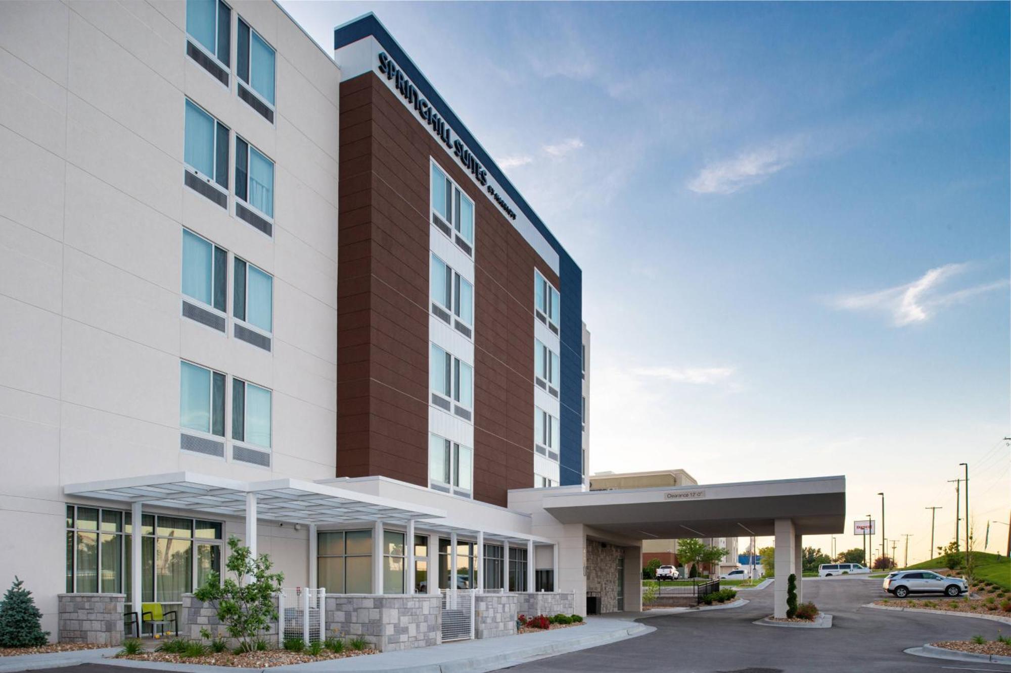 Springhill Suites By Marriott Kansas City Northeast Exterior foto