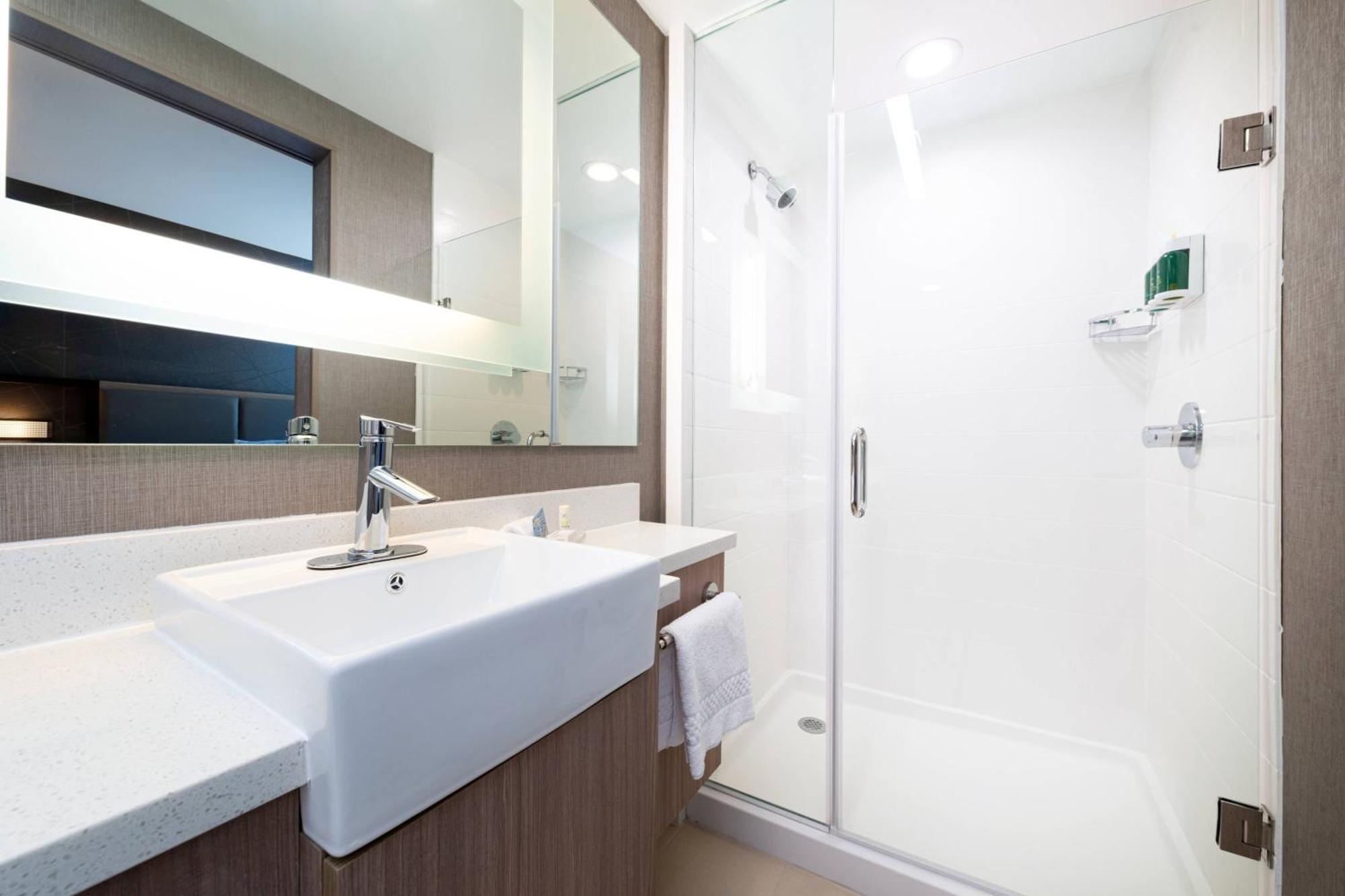 Springhill Suites By Marriott Kansas City Northeast Exterior foto